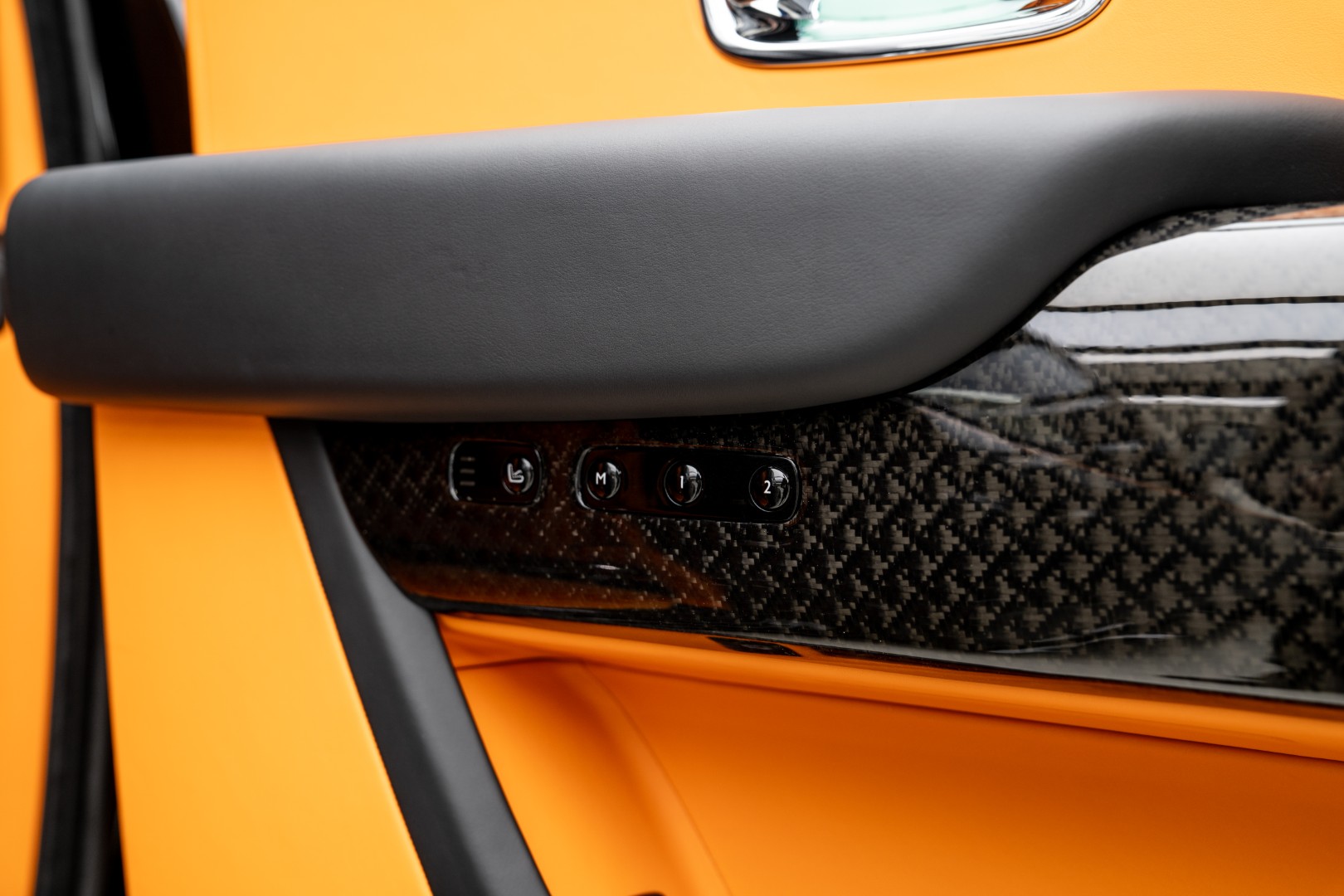 2026 ROLLS ROYCE CULLINAN BLACK BADGE BY MANSORY | GCC | WARRANTY SERVICE | FULL CARBON